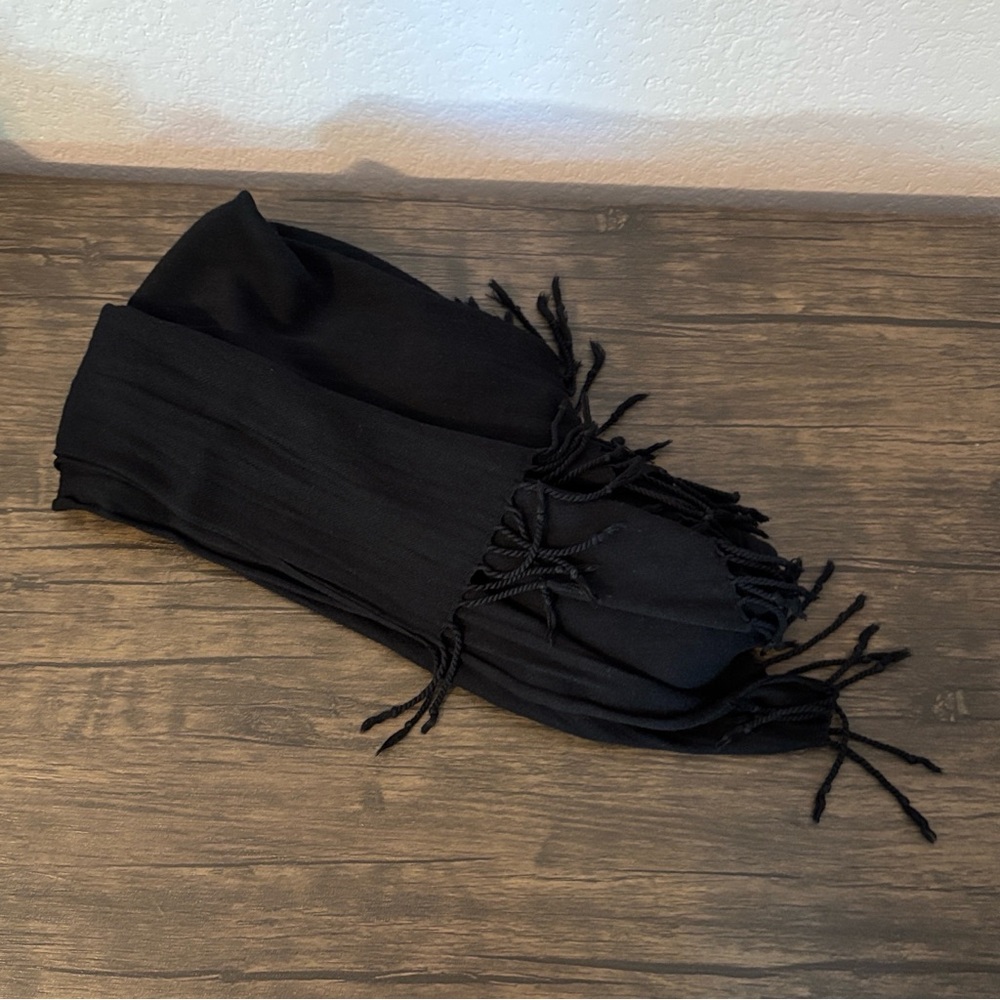 Black scarf